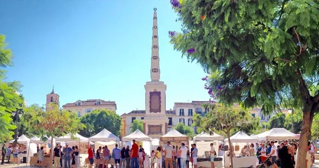 In Malaga hoort de zon bij het kerstinkopen