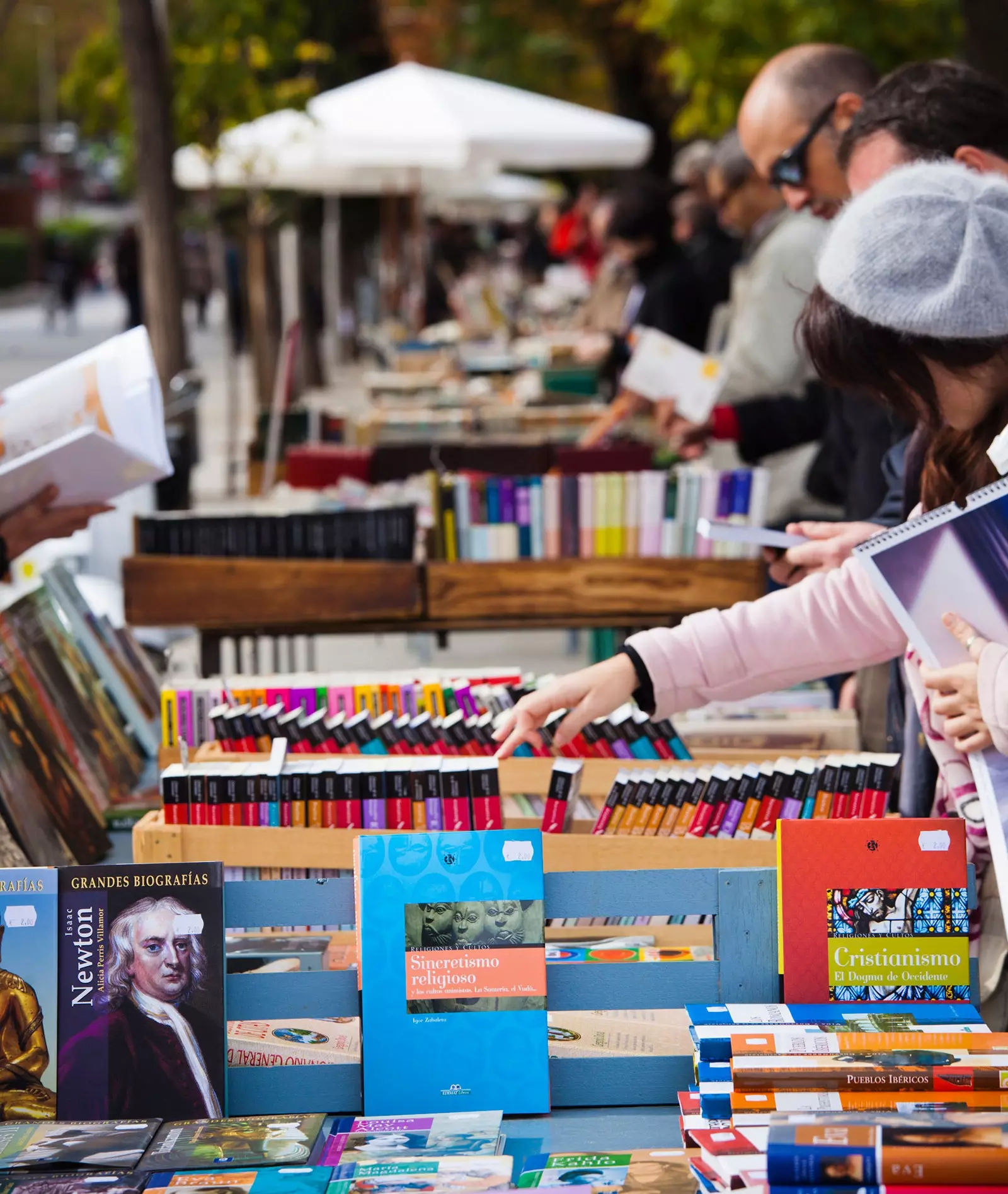 Penjual buku di cerun Moyano