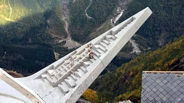 Platforma, ktorá bude súčasťou vašich najlepších snov... alebo vašich najhorších nočných môr!