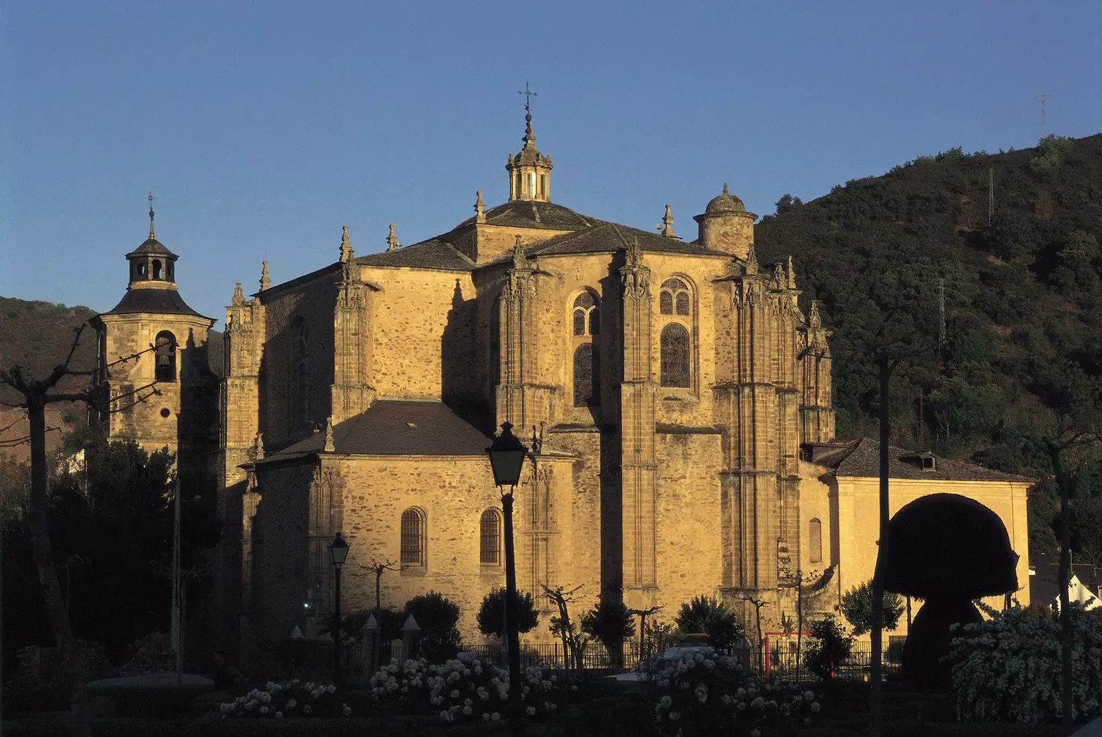 Kollegiokirkko Santa Maria de Cluny Villafranca del Bierzo Leon