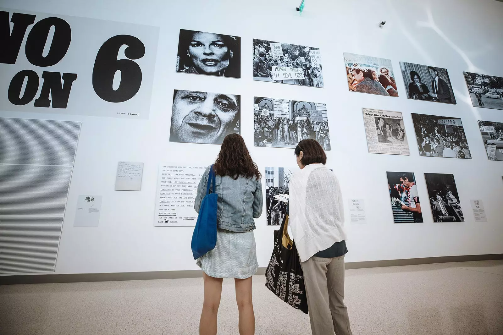 Exposició sobre Harvey Milk a la nova terminal