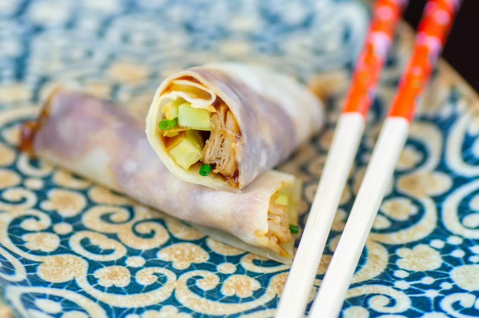 PizziampDixie's Peking Duck Rollups są wykonane z Heury.