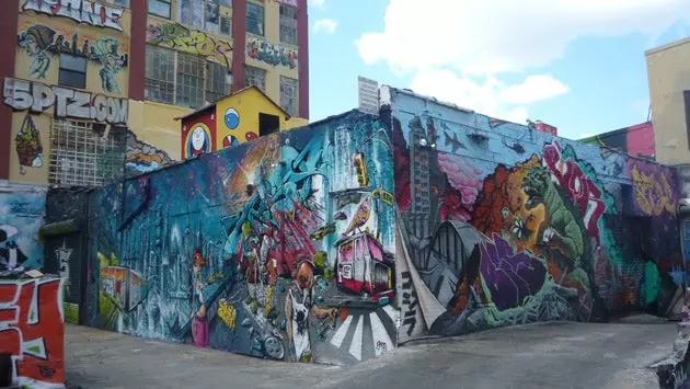 グラフィティ 5pointz ニューヨーク