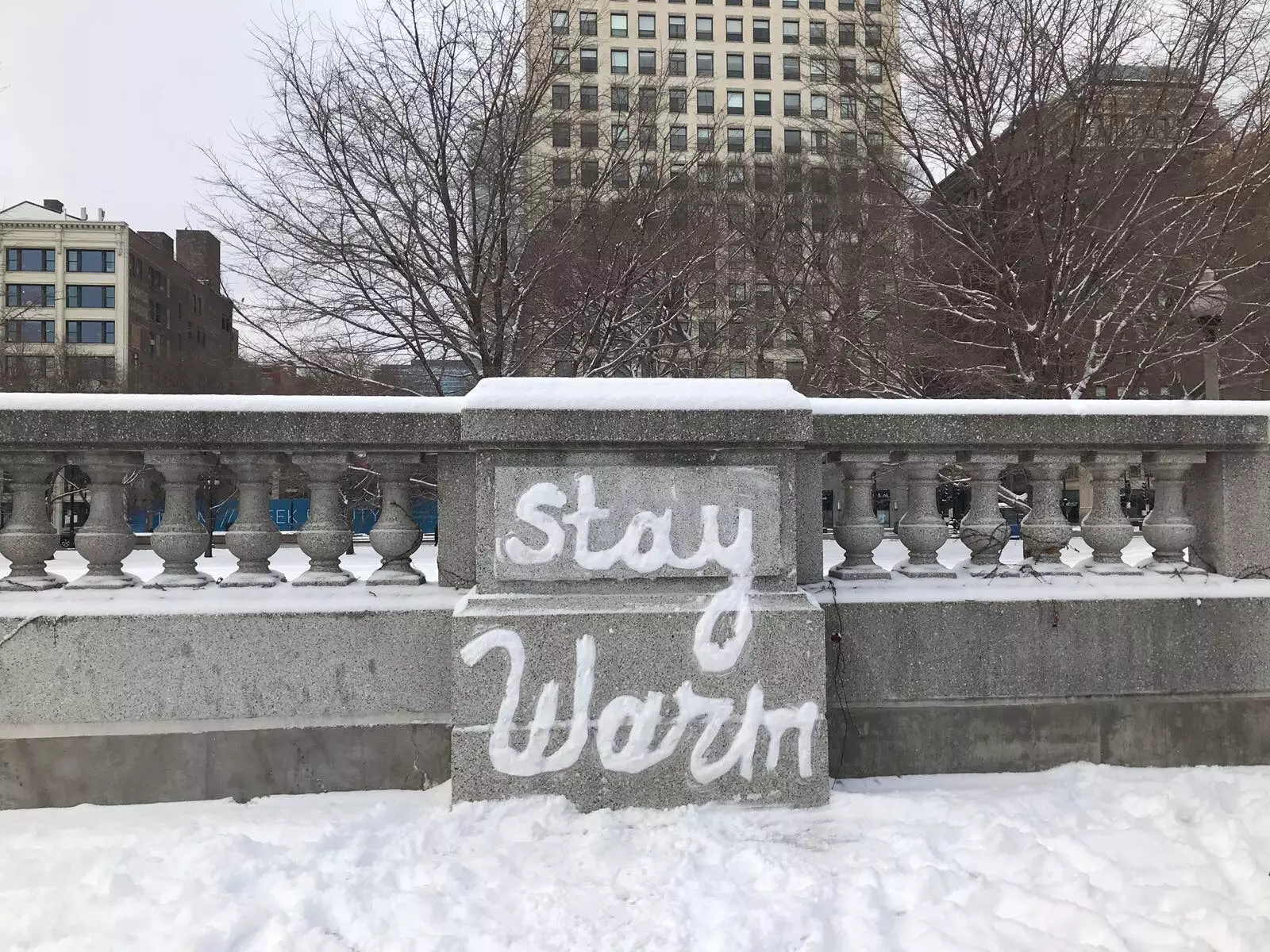 Śnieżne fototapety ten Hiszpan to kolejny zwrot w efemerycznej sztuce w Chicago