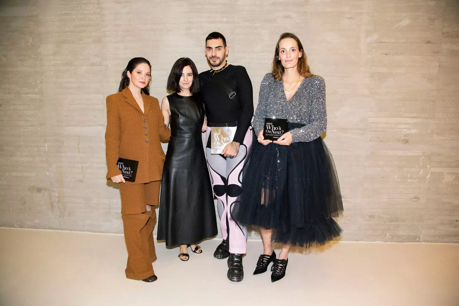 Ins Lorenzo Szef działu treści Vogue Spain z trzema finalistami.