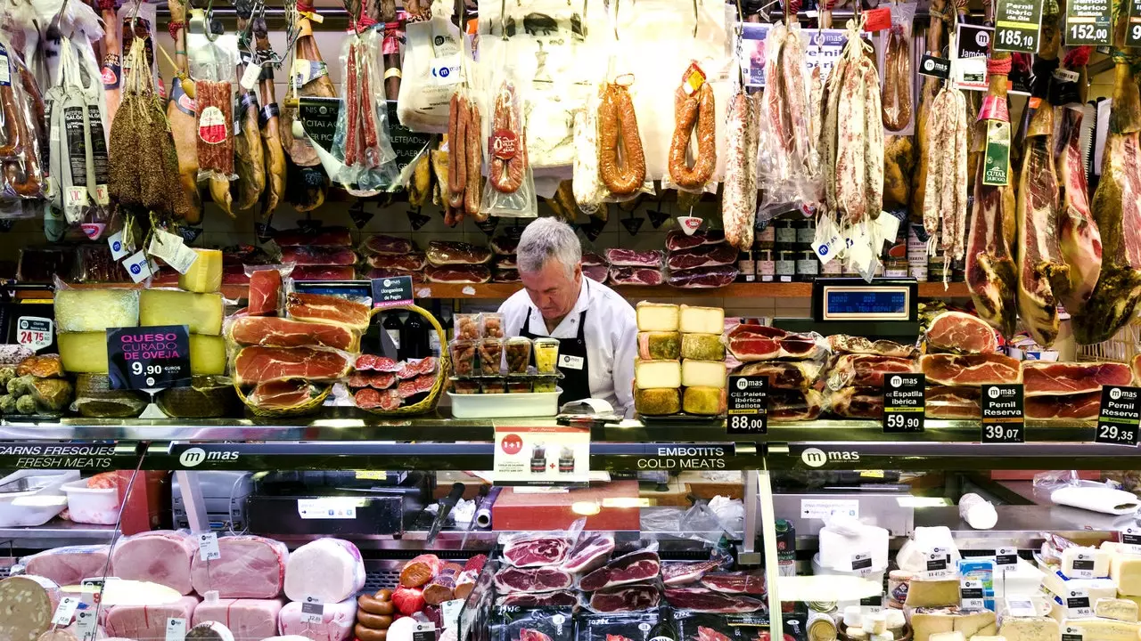 A route through Barcelona and its best markets