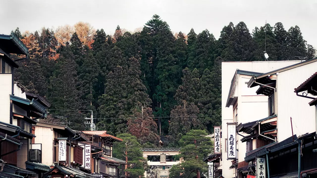 Takayama, vjaġġ lejn il-qalba tal-Alpi Ġappuniżi