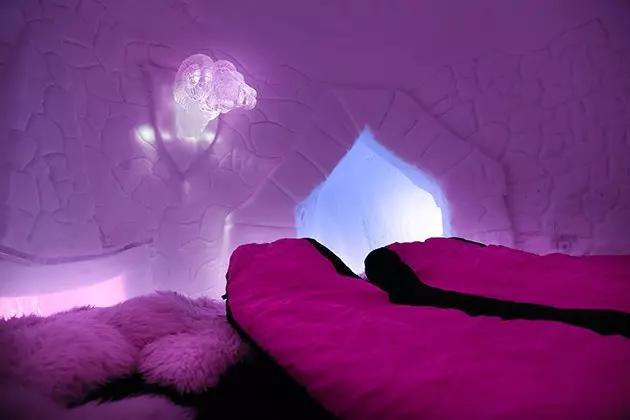 Suatu malam di igloo Grandvalira