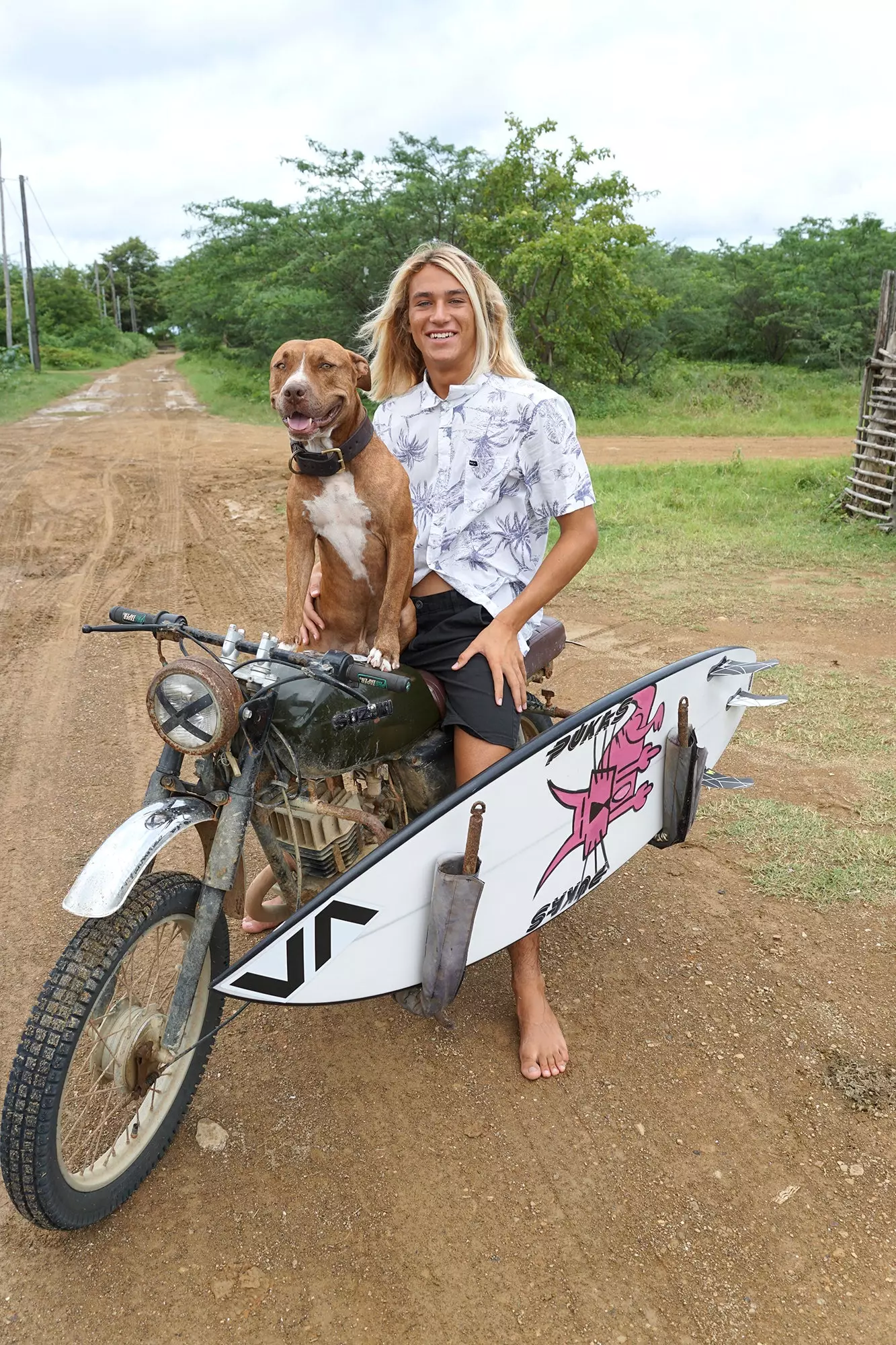 The surfer Hugo Ortega