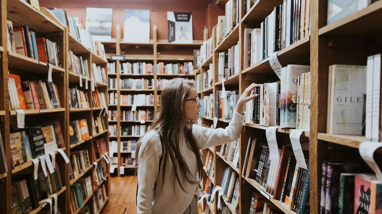 Но, ние сè уште ги имаме книжарниците