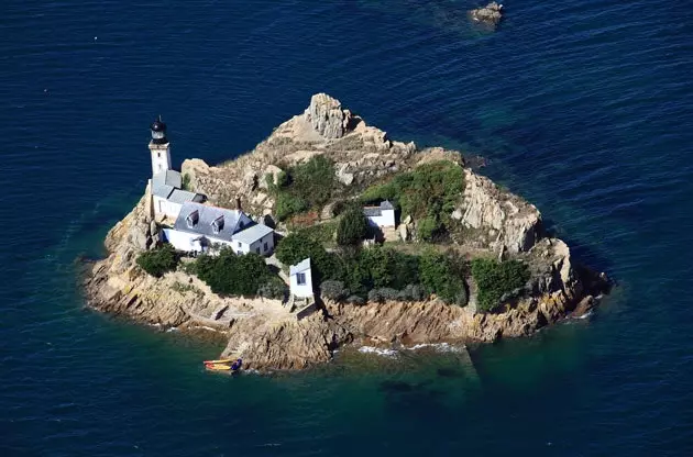 Ile Louët, der weiße Leuchtturm der Küste von Carantec