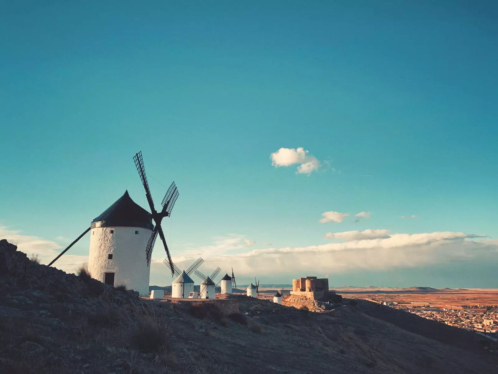 Consuegra yel değirmenleri