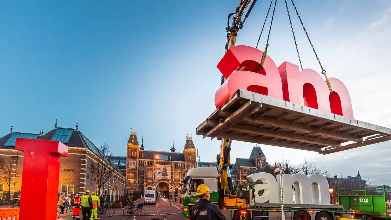 They remove the mythical letters 'I amsterdam' from the city's Museum Square