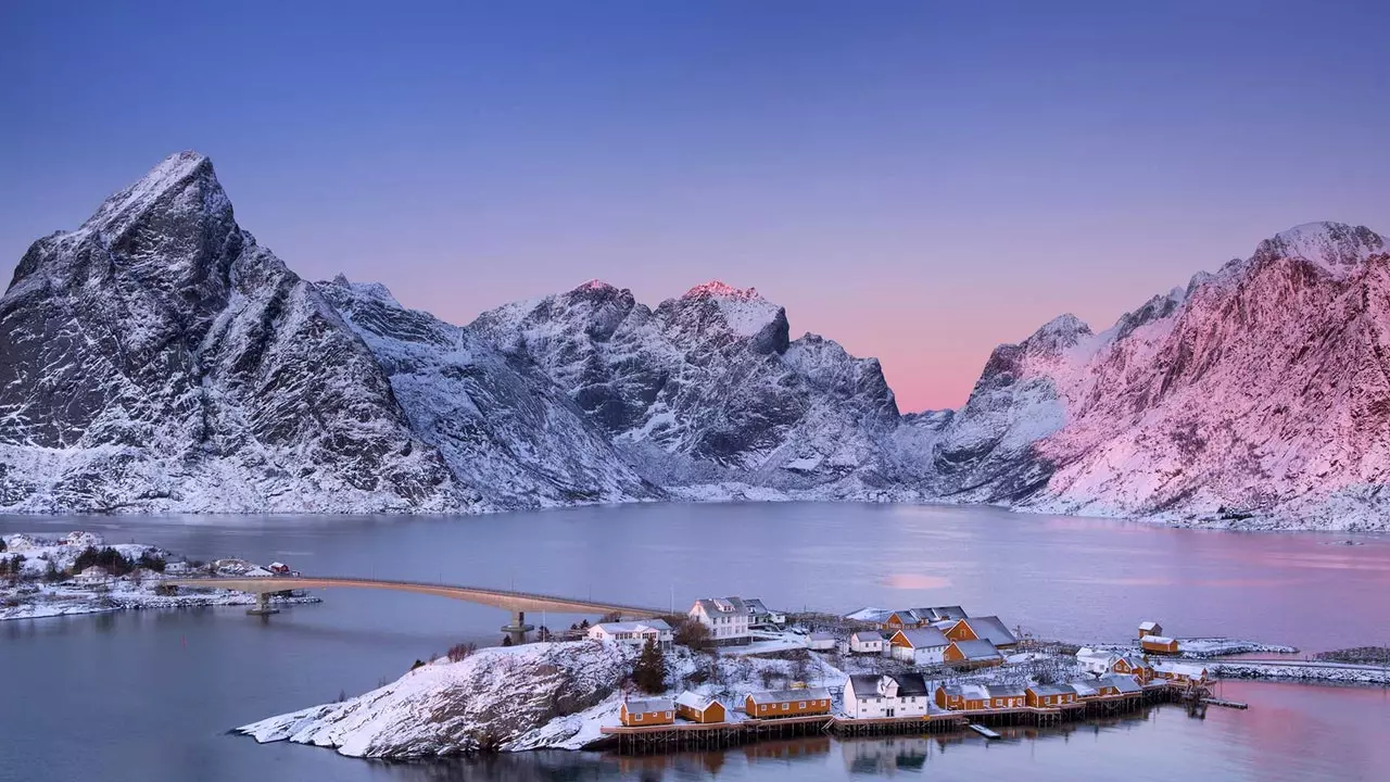 O vídeo para descobrir a Noruega como se estivesse dentro da paisagem