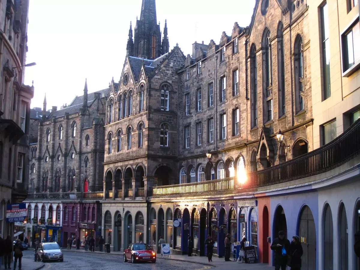 Saabub Harry Potteri maagiline marsruut läbi Londoni ja Edinburghi