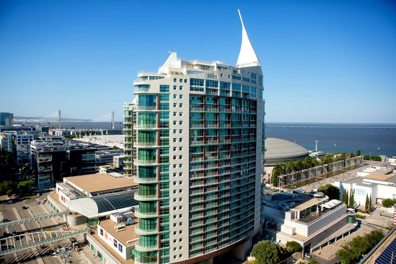 The terrace is located in the Tivoli hotel in Lisbon.