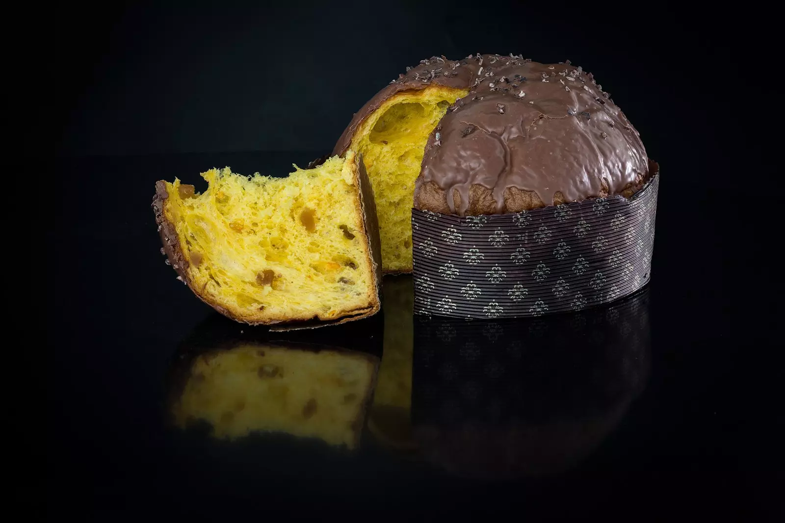 Panettone tasodifan topinish uchun