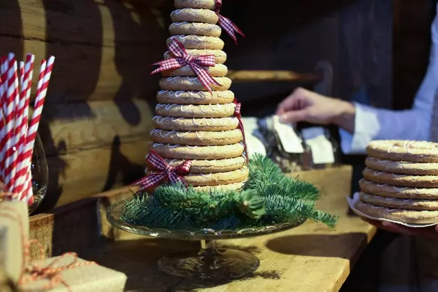 Almond cake markets and trees full of light welcome to Oslo at Christmas