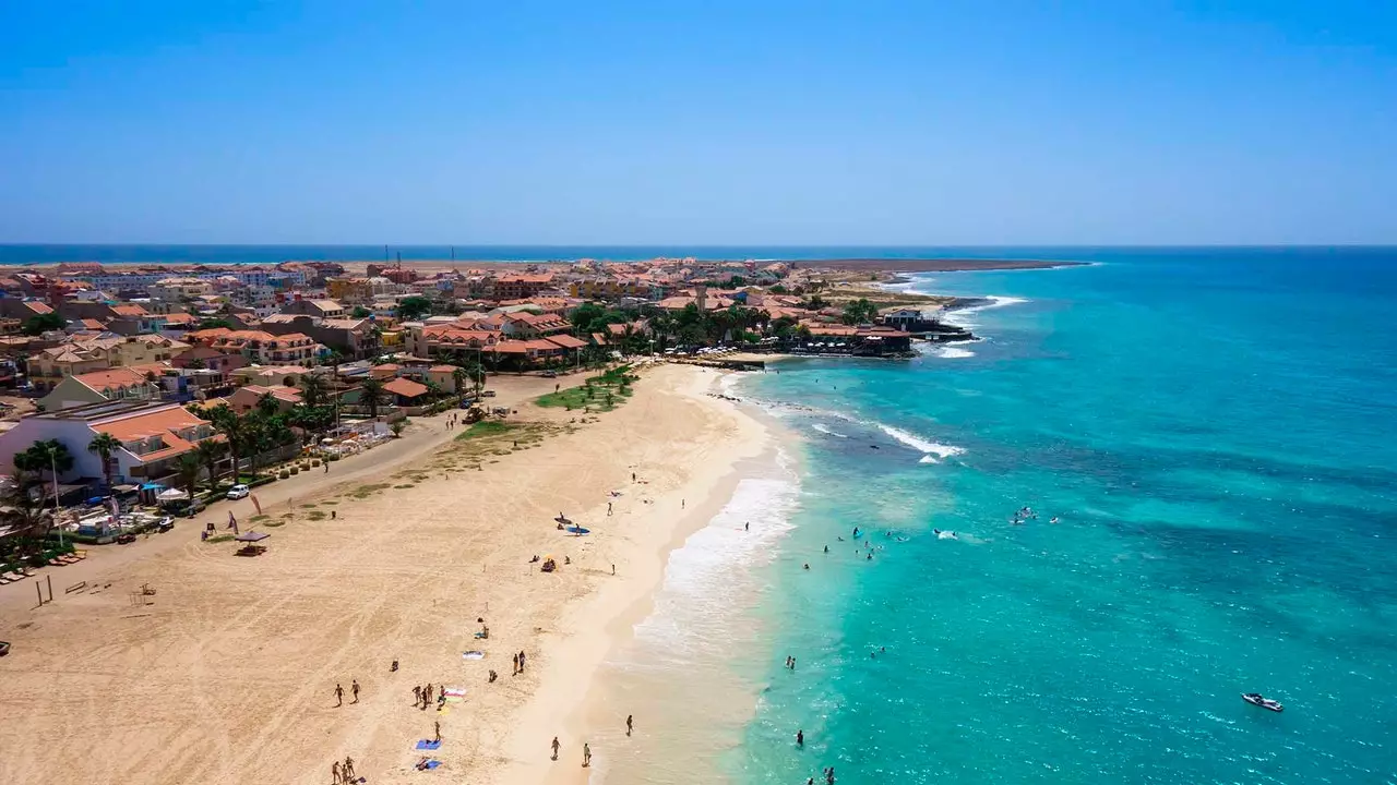 Pulau Sal, tempat Afrika, Portugal dan Caribbean berkumpul