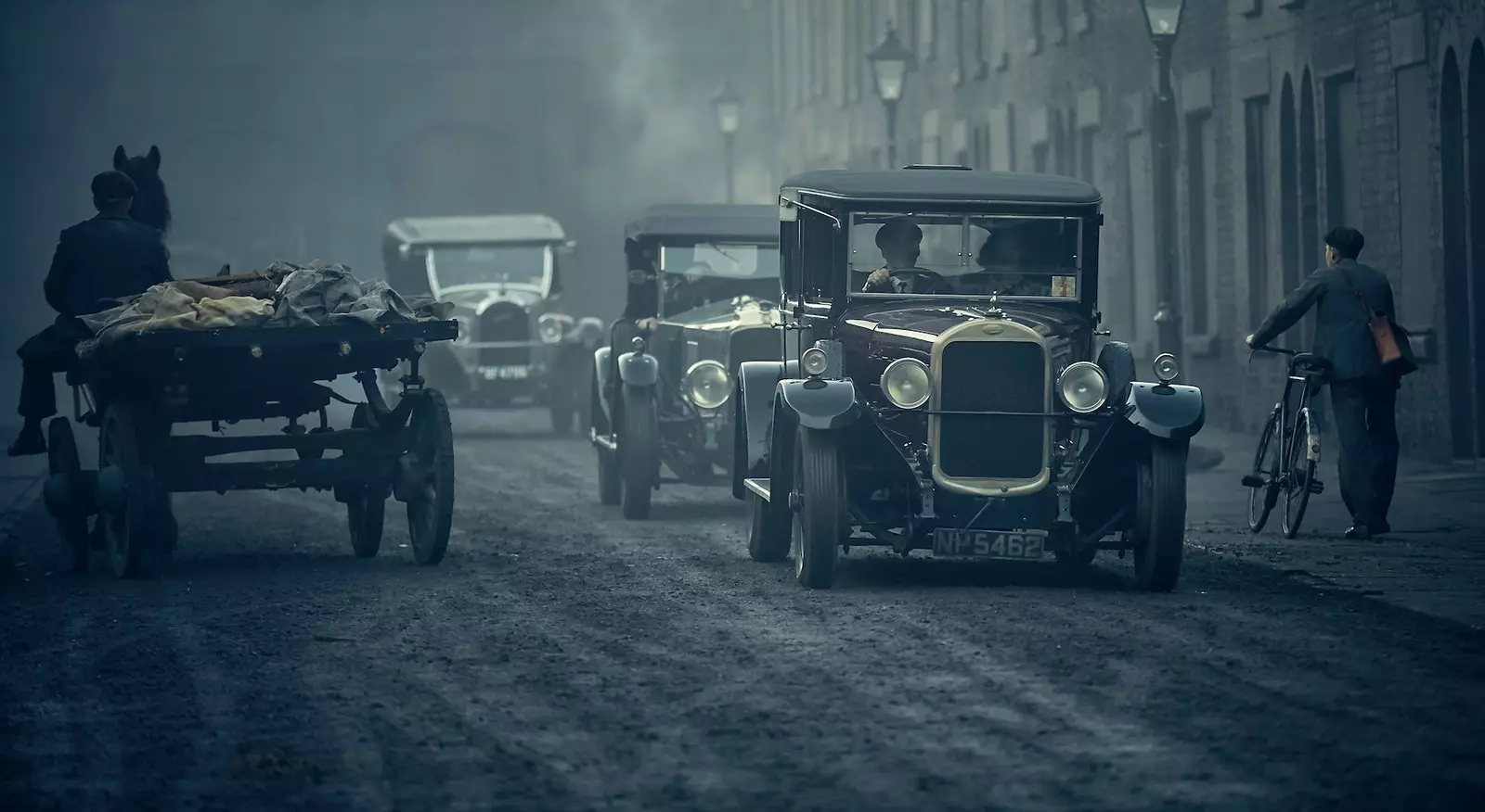 Cillian Murphy dan Helen McCrory dalam Peaky Blinders.