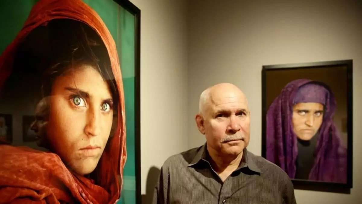 Fargeportrett av Steve McCurry