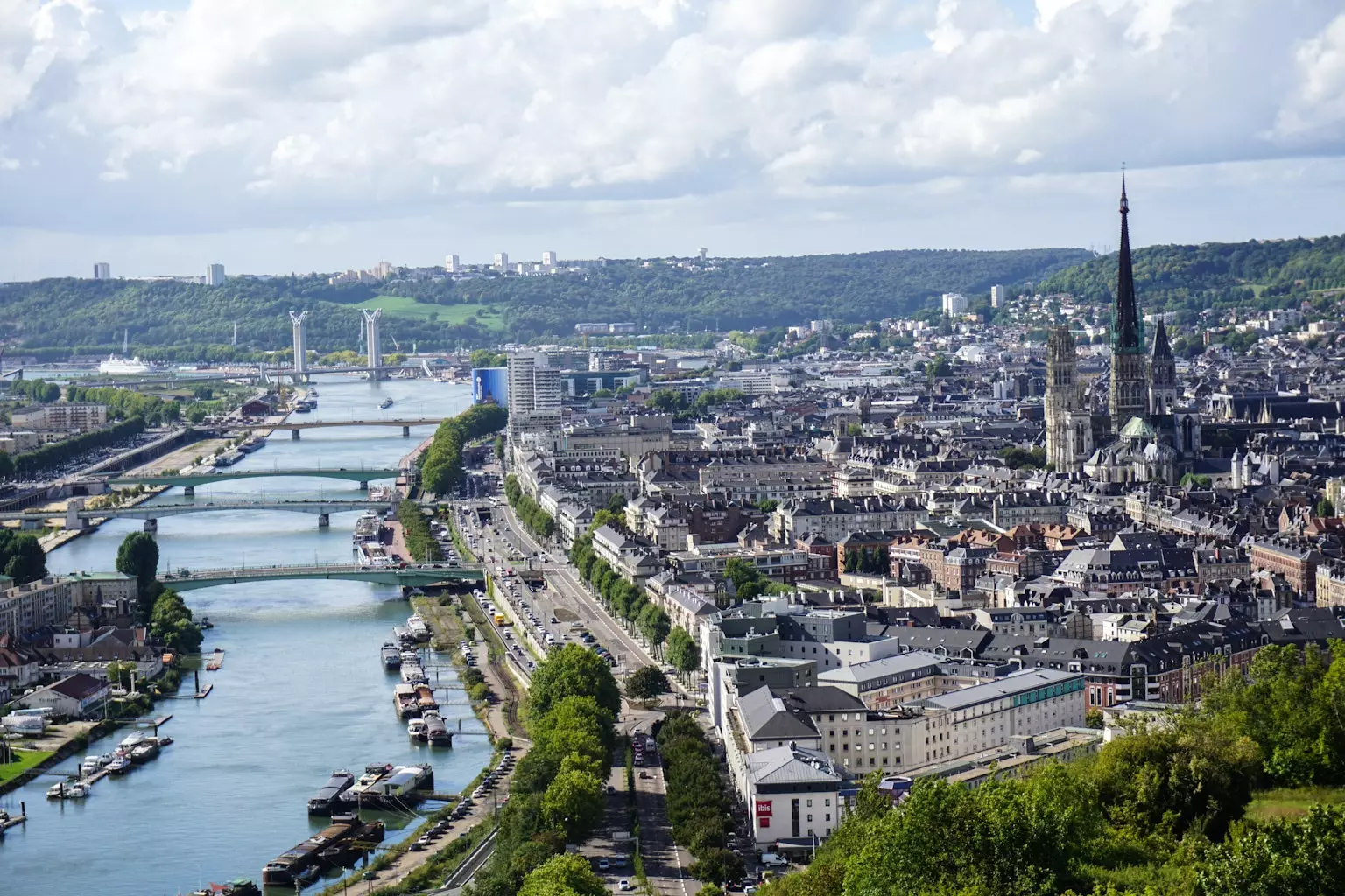 Rouen hovedstad i Normandie-regionen.