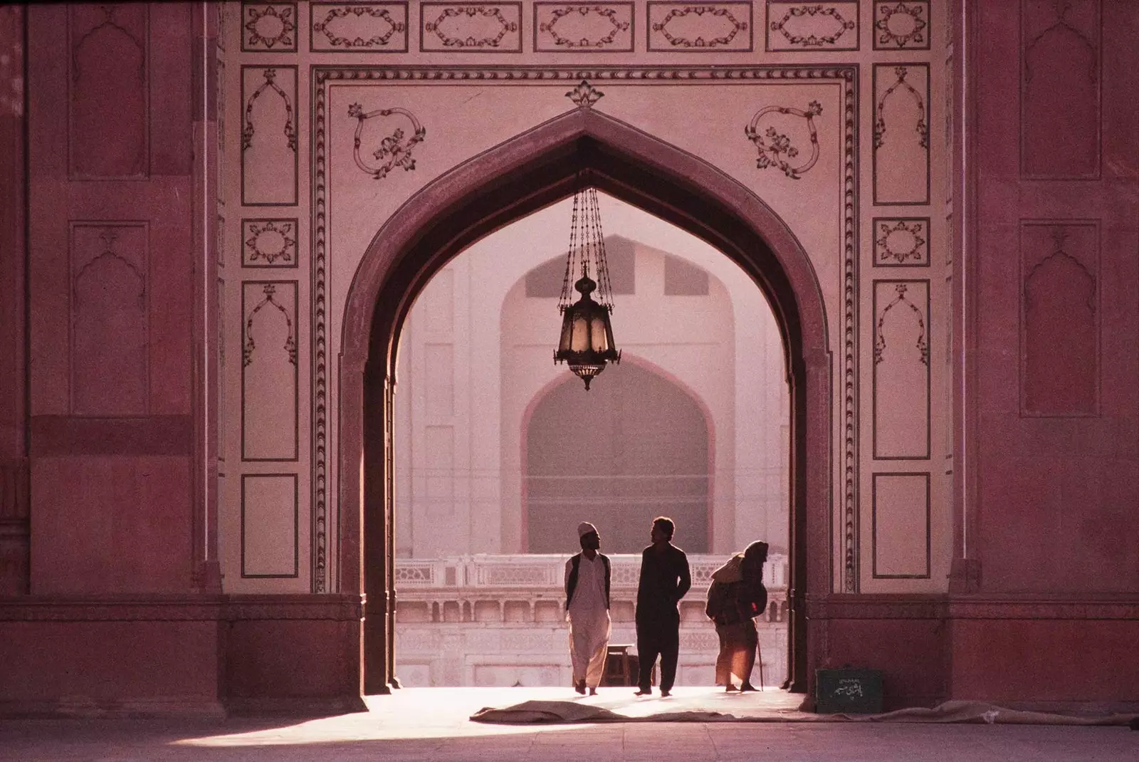 Entrada de la mesquita Badshahi Lahore Pakistn