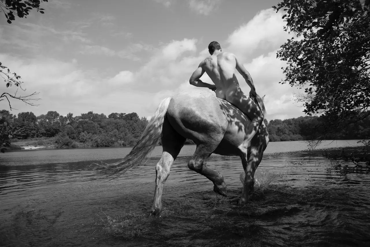 Le foto di Nick Turner sono straordinariamente potenti