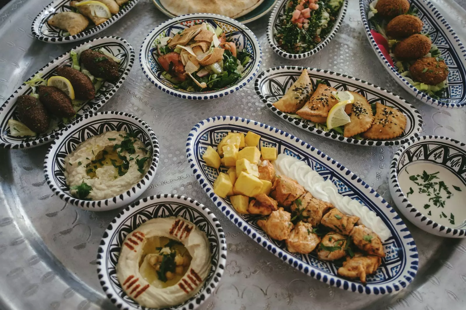 Mezze e restorantit libanez të hotelit Boutique Mikasa në Ibiza.