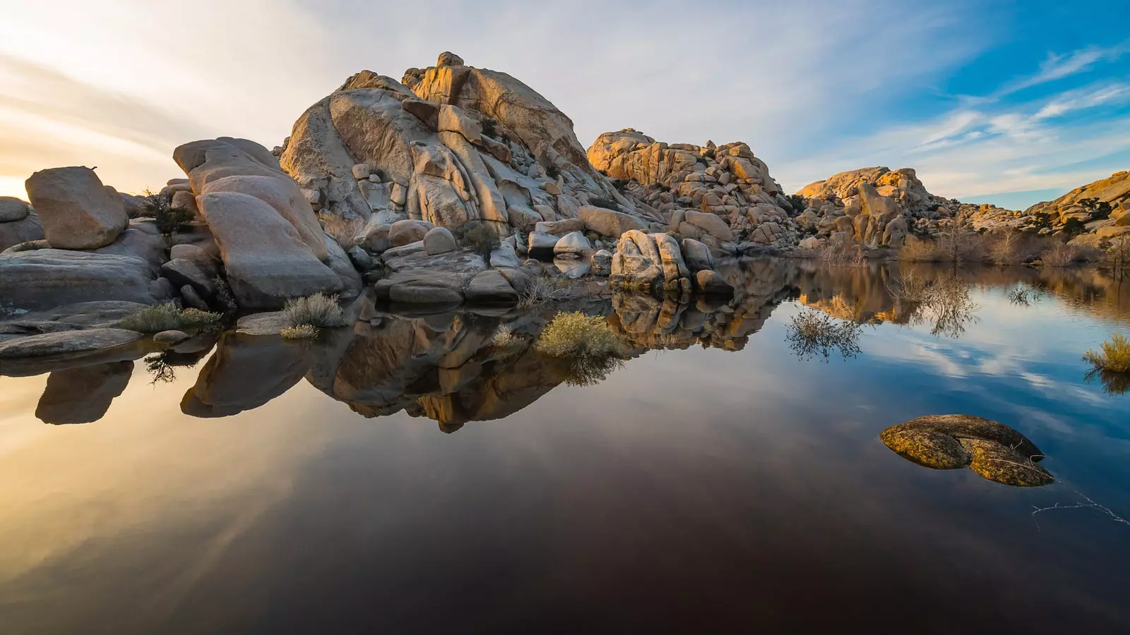 Barker Dam Joshua Tree California