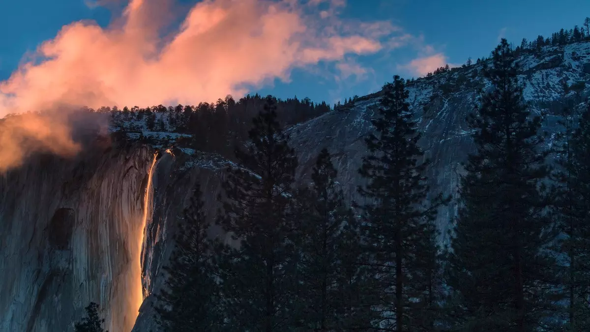 Dem Yosemite säi "Feierfall" verbrennt: alles wat Dir wësse musst iwwer säi Firefall