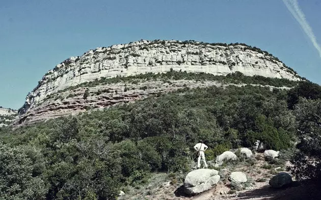 The surroundings of Tavertet silence mountains and stones