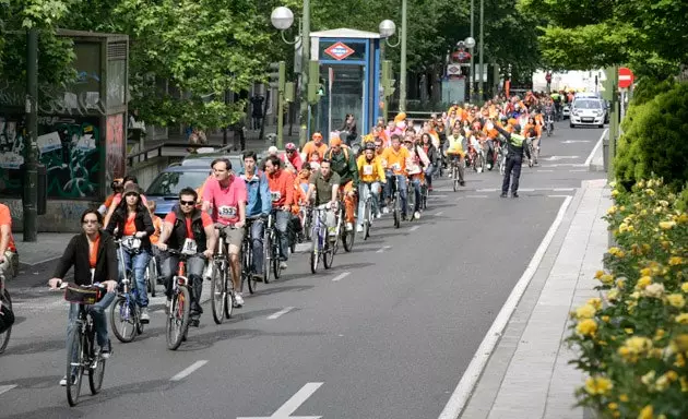 Belanda dan motornya menyerbu Madrid