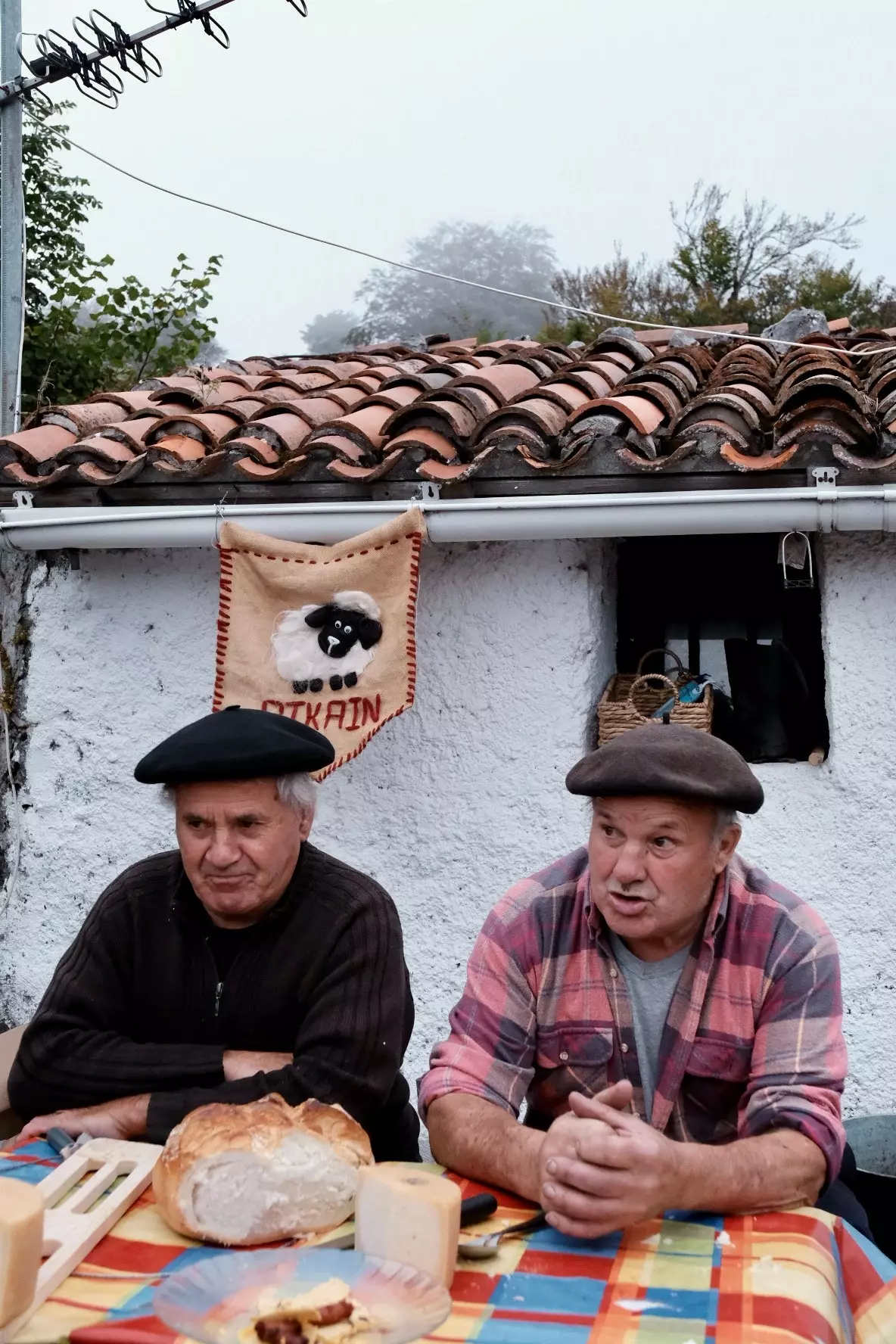 Jox Mari və Luis Araların sonuncu çobanlarıdır