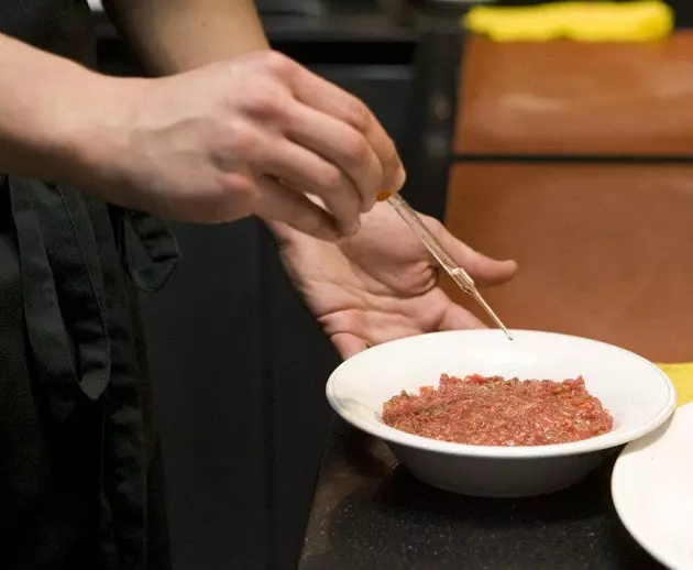 Casa Paloma an ee vun hiren 10.000 alljährlechen Steak Tartare