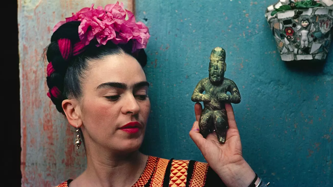 Deze tentoonstelling opent het Blauwe Huis van Frida Kahlo