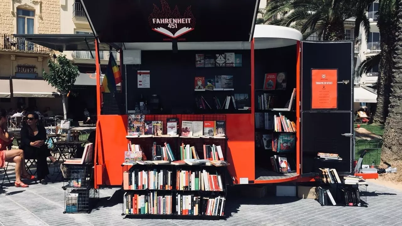 Fahrenheit 451: rugadh siopa leabhar taistil in Barcelona