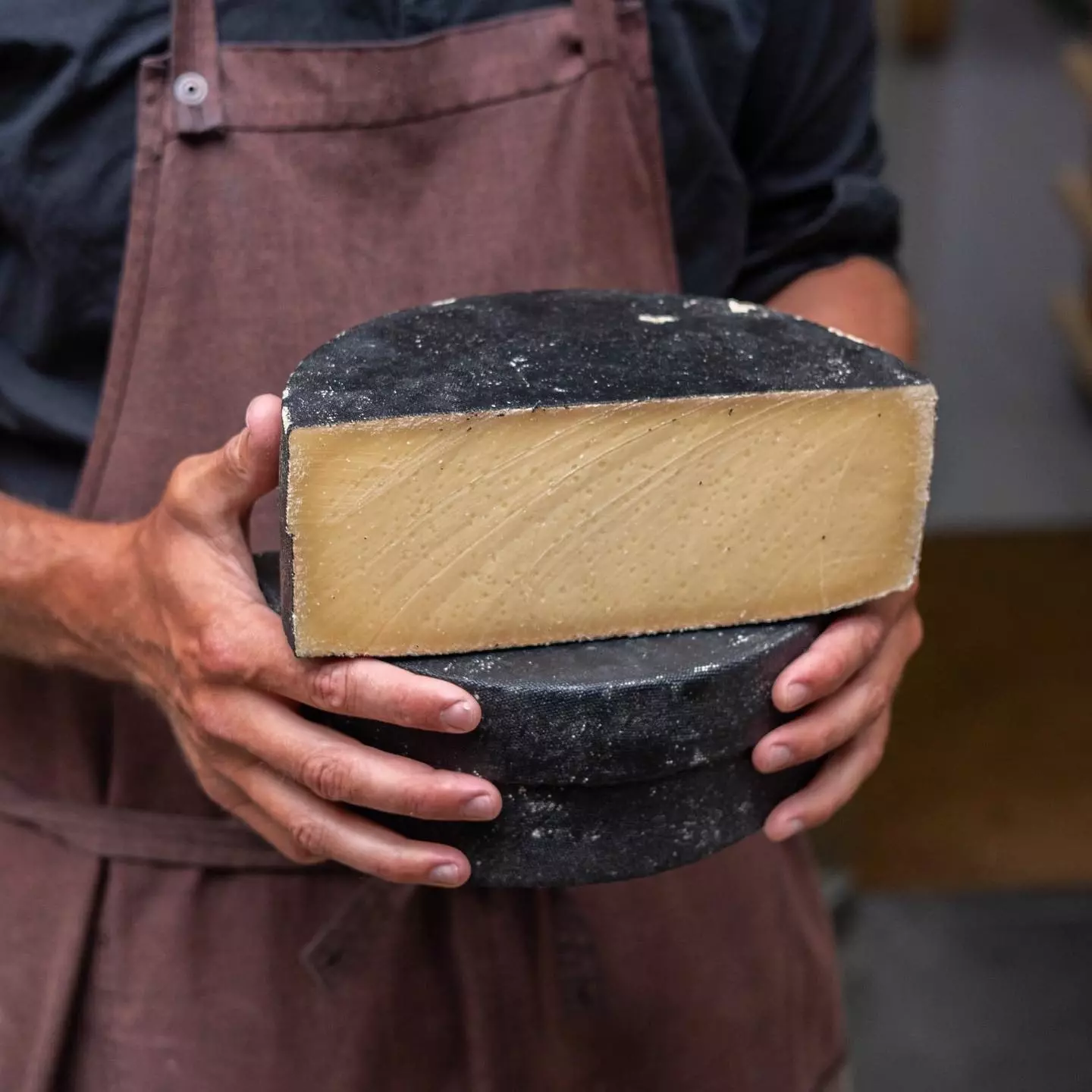 Cornish Kern με νότες ξηρών καρπών και αλατισμένη καραμέλα