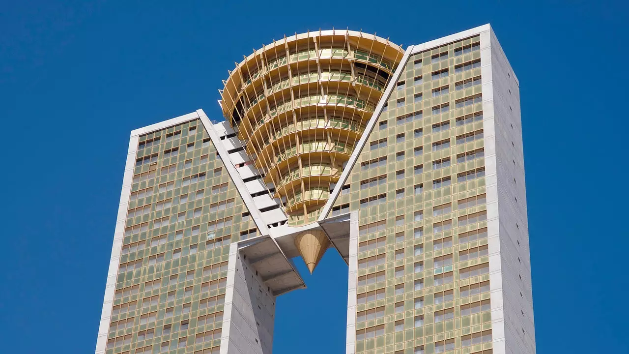 Dit is het hoogste woongebouw in Benidorm (en in Spanje)