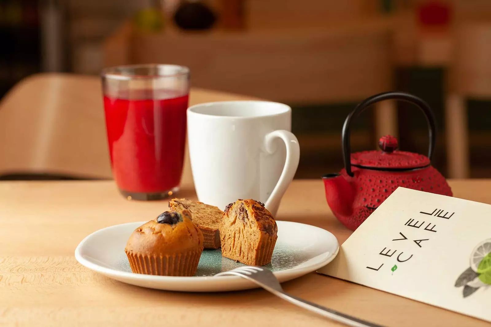 Mustikamuffin ja kookosmuffin Levl Café