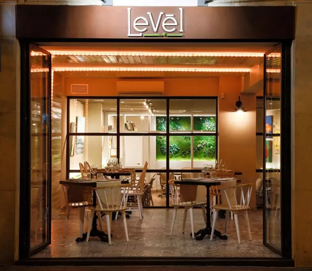 Levl Veggie Bistro réi vegan Traditioun a Modernitéit zu Madrid