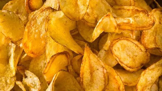 Déi komeschste Goûten vu Kartoffelchips op der Welt