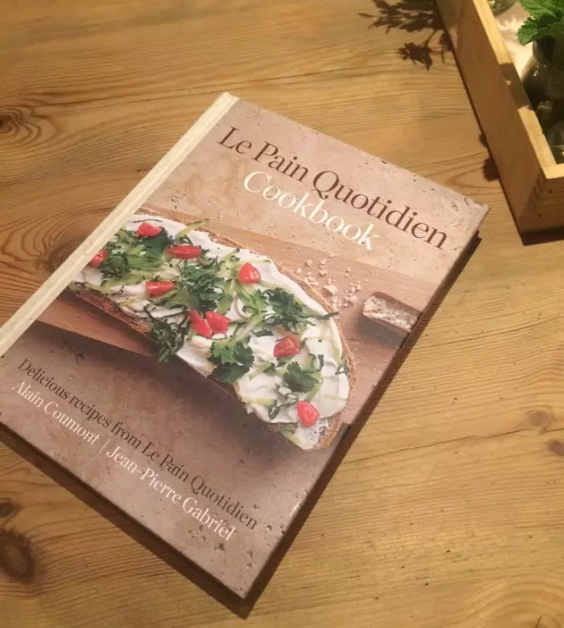 Aprèn a fer algun tartine amb el llibre de receptes de Le Pain Quotidien.