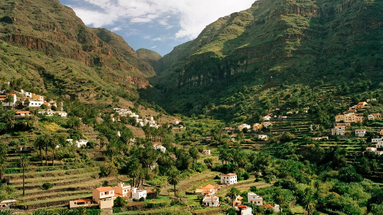 La Gomera inafuata nyayo za El Hierro kuwa endelevu kwa 100%.