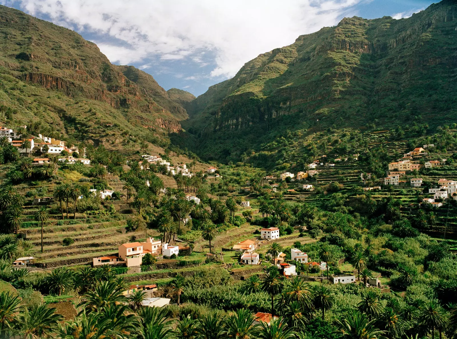 La Gomera seko El Hierro pēdām, lai kļūtu pašpietiekama.