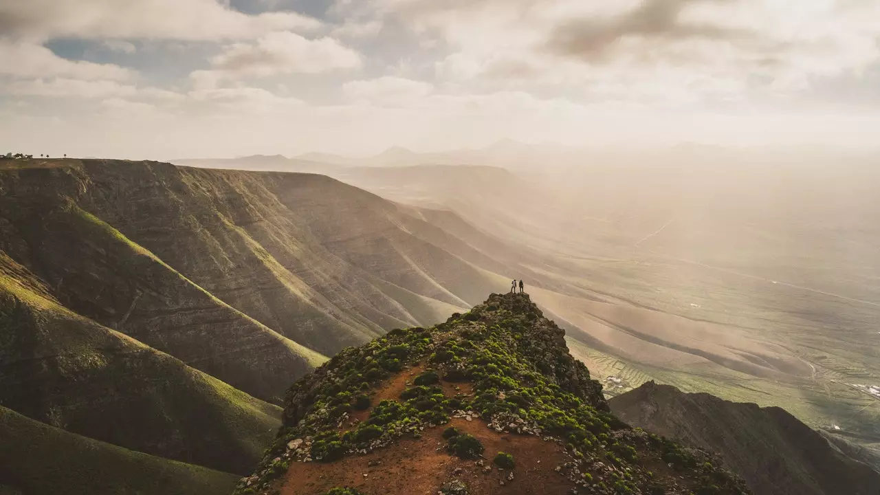 The Canary Islands will ban single-use plastics in January 2021