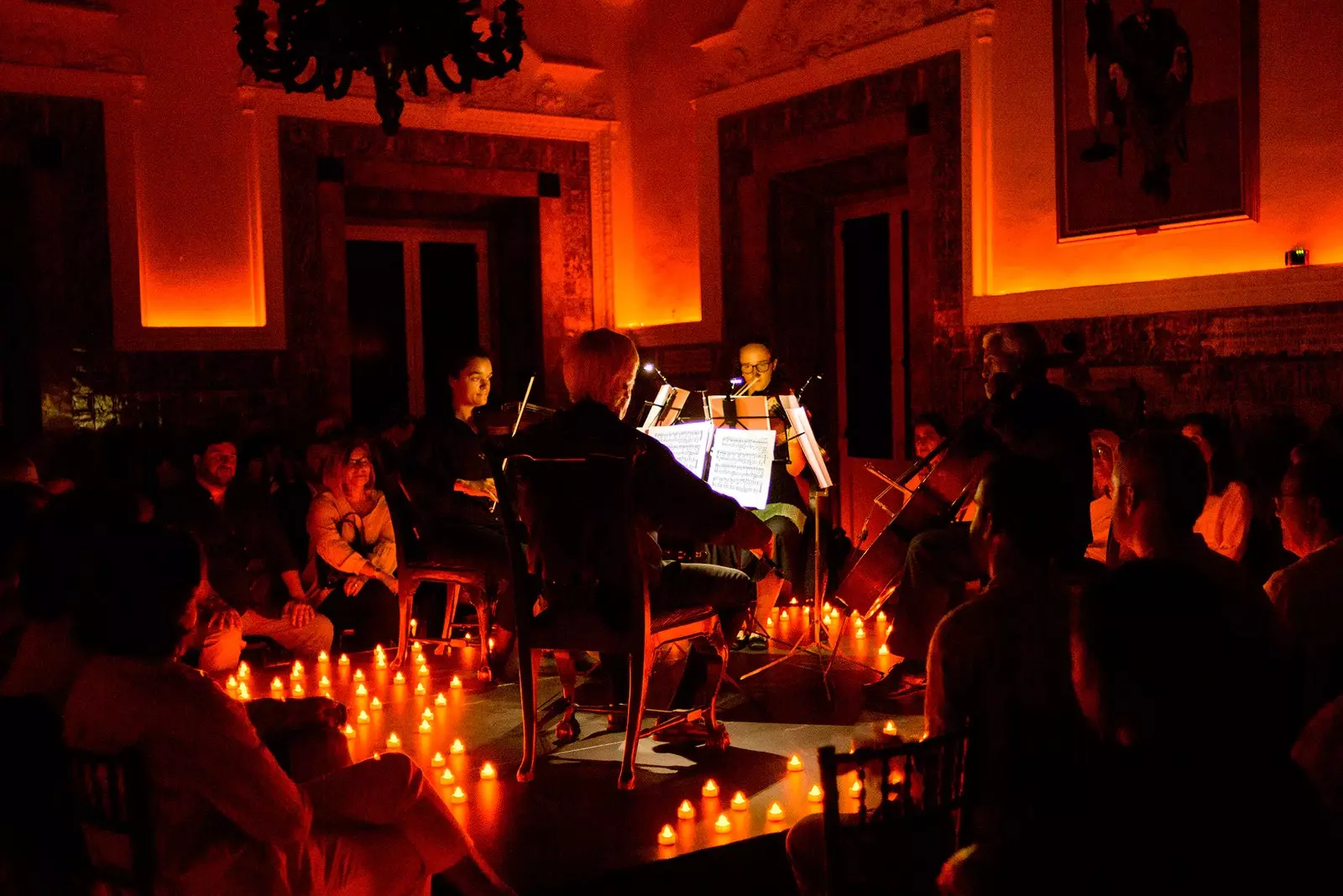 Candlelight et solomøte med klassisk musikk ved levende lys