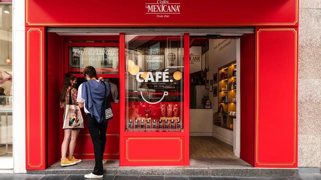 Il y a une liste d'attente pour essayer ce café vieilli en fûts de rhum