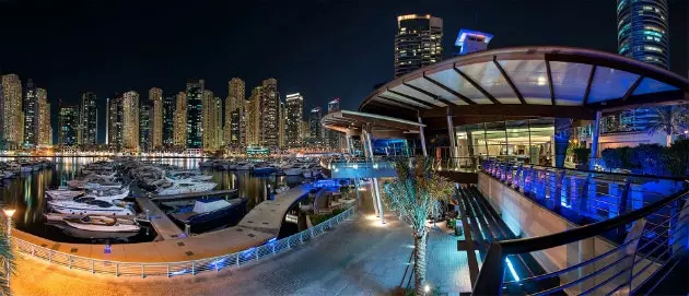 Dubai Marina ရွက်လှေကလပ်