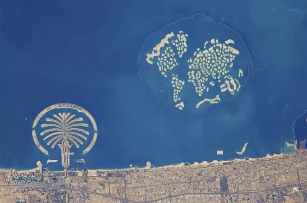 De Palm Jumeirah en de wereld